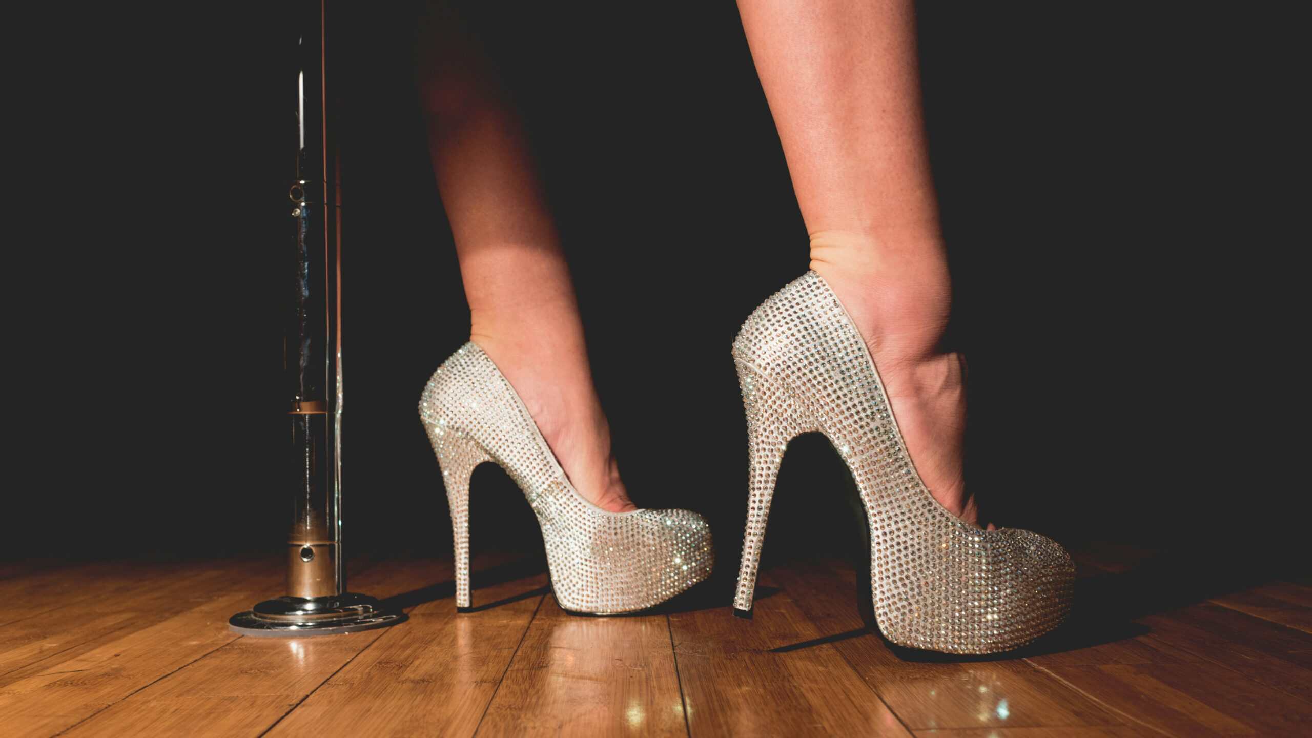 How to Find the Hottest Strippers in Australia for Your Party